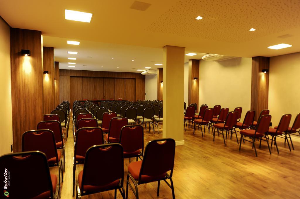 Regente Hotel Unaí Esterno foto