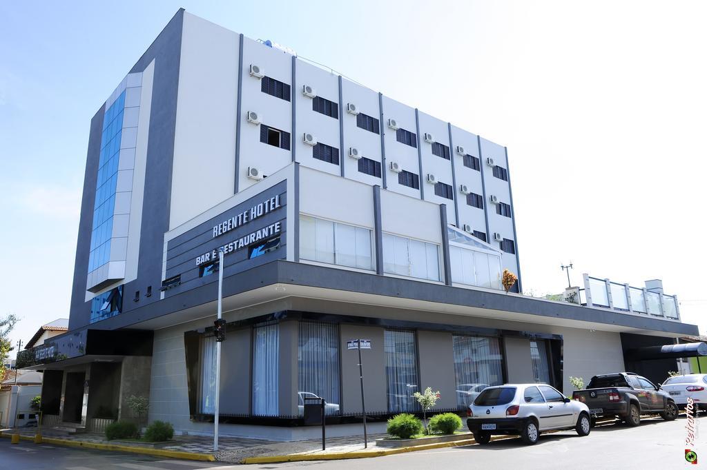 Regente Hotel Unaí Esterno foto