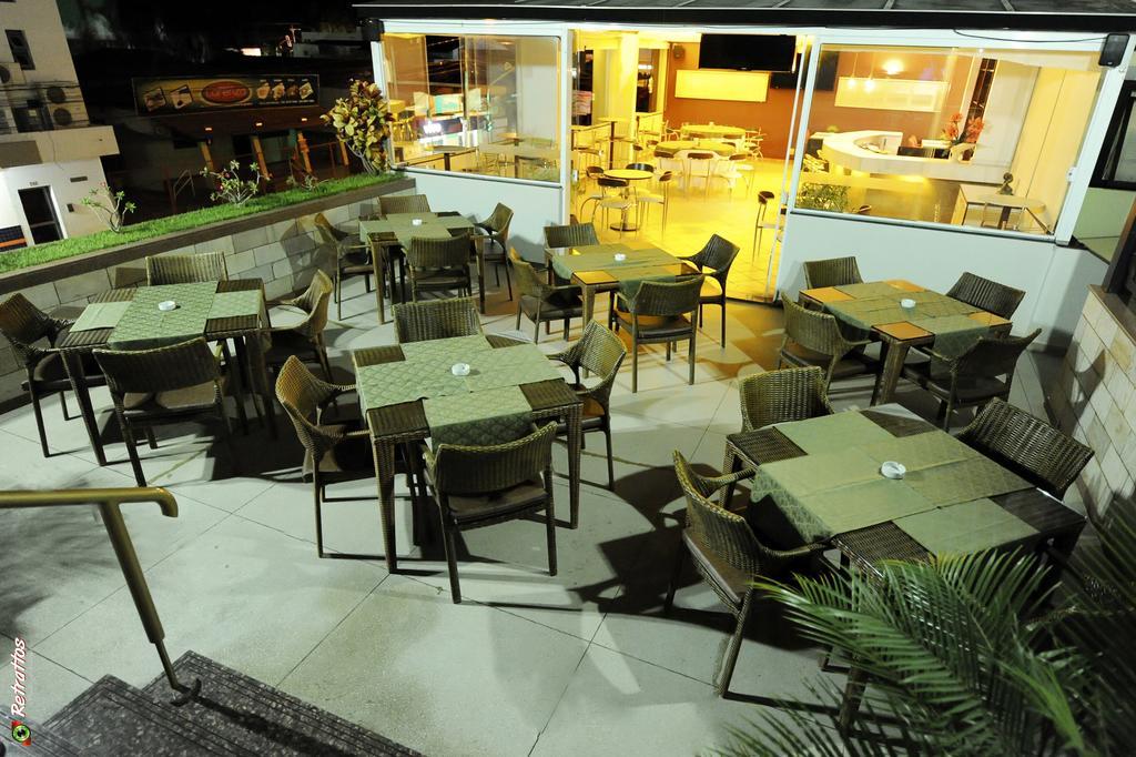 Regente Hotel Unaí Esterno foto